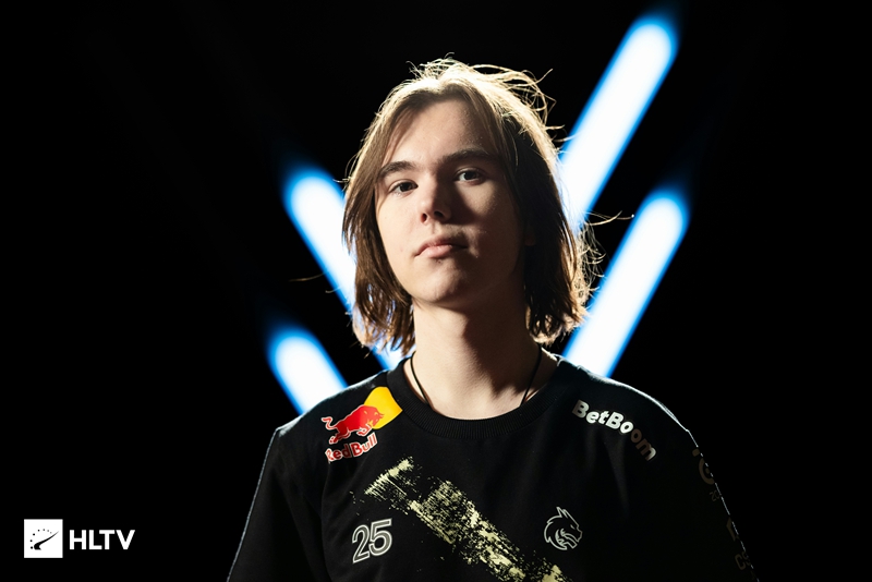 EDG赛后致歉：糟糕的境况是目前团队依旧无法突破的困难