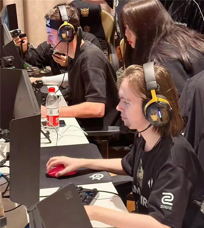 恭喜南京Hero久竞晋级2025KPL夏季赛常规赛第二轮A组！