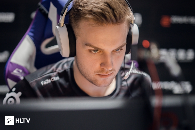 JDG官方：上单选手369正式离开队伍