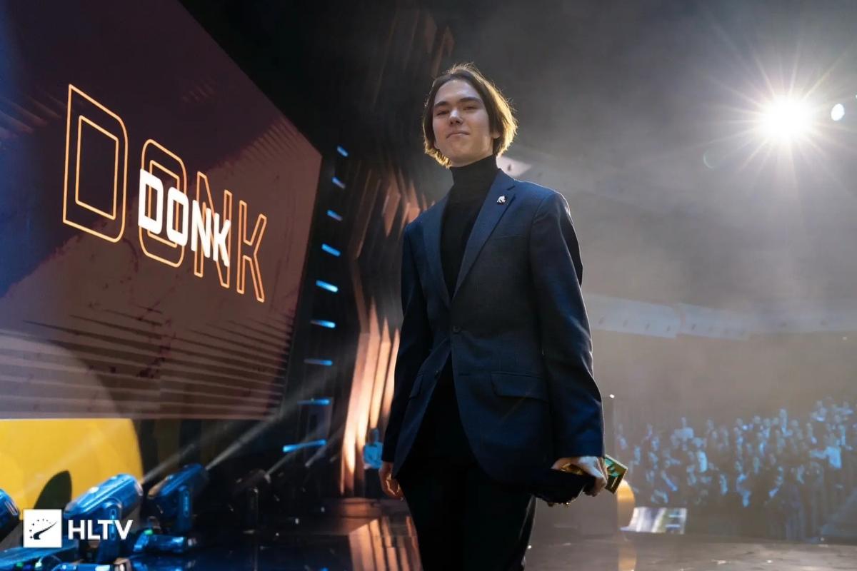 前 Royal Never Give Up 和 EDward Gaming 中路选手 Cryin 宣布他将暂时离开比赛：他计划在新赛季休息